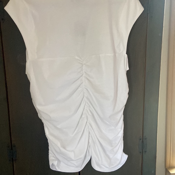 Women’s Top - Picture 4 of 7